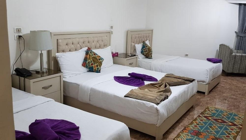 Nile Boutique Hotel At Nile Plaza Giza Bagian luar foto