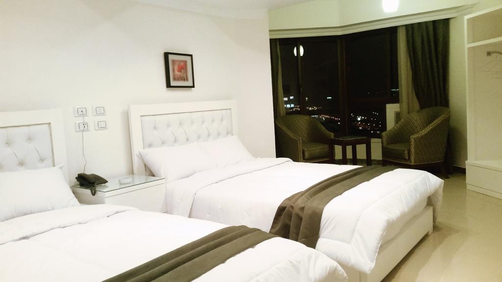 Nile Boutique Hotel At Nile Plaza Giza Bagian luar foto