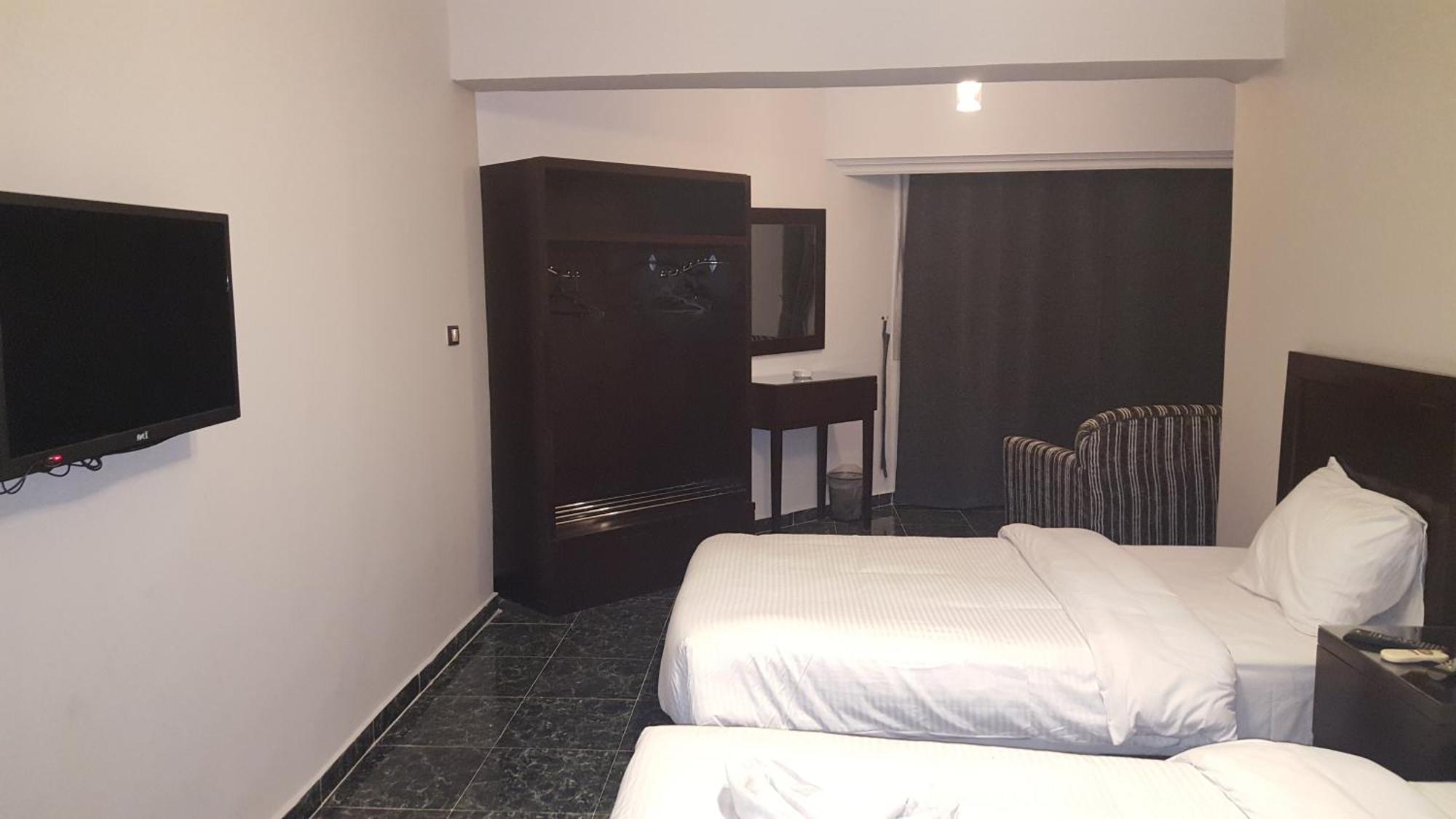 Nile Boutique Hotel At Nile Plaza Giza Bagian luar foto