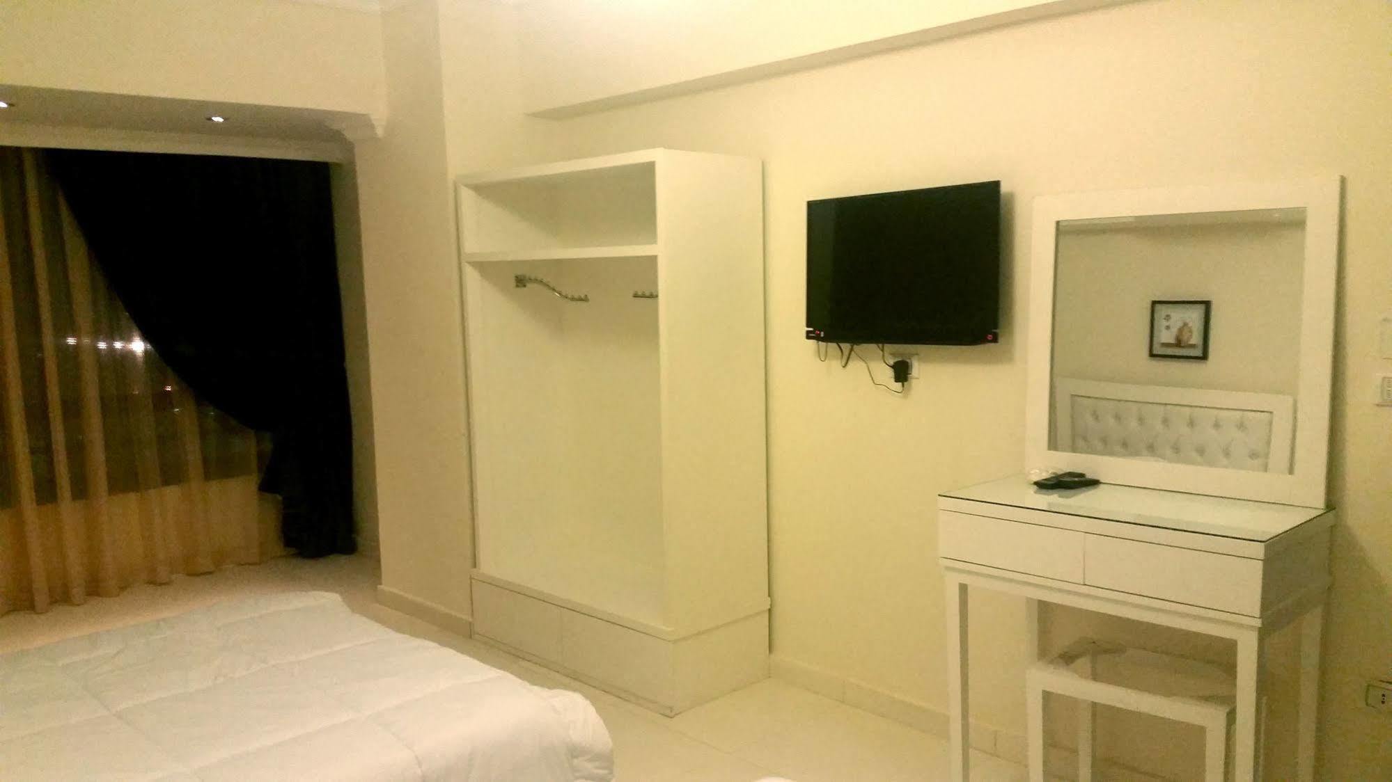 Nile Boutique Hotel At Nile Plaza Giza Bagian luar foto