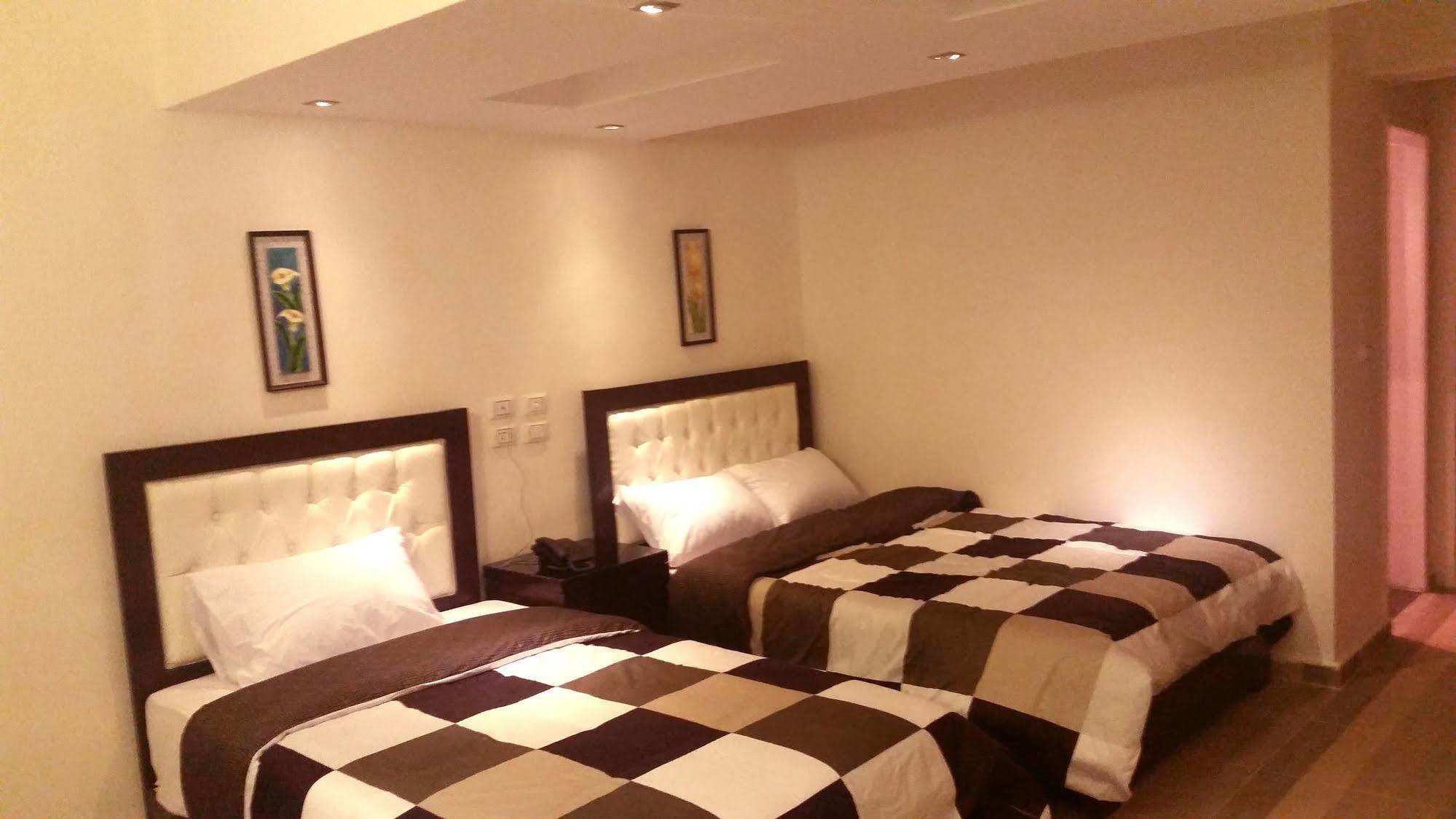 Nile Boutique Hotel At Nile Plaza Giza Bagian luar foto