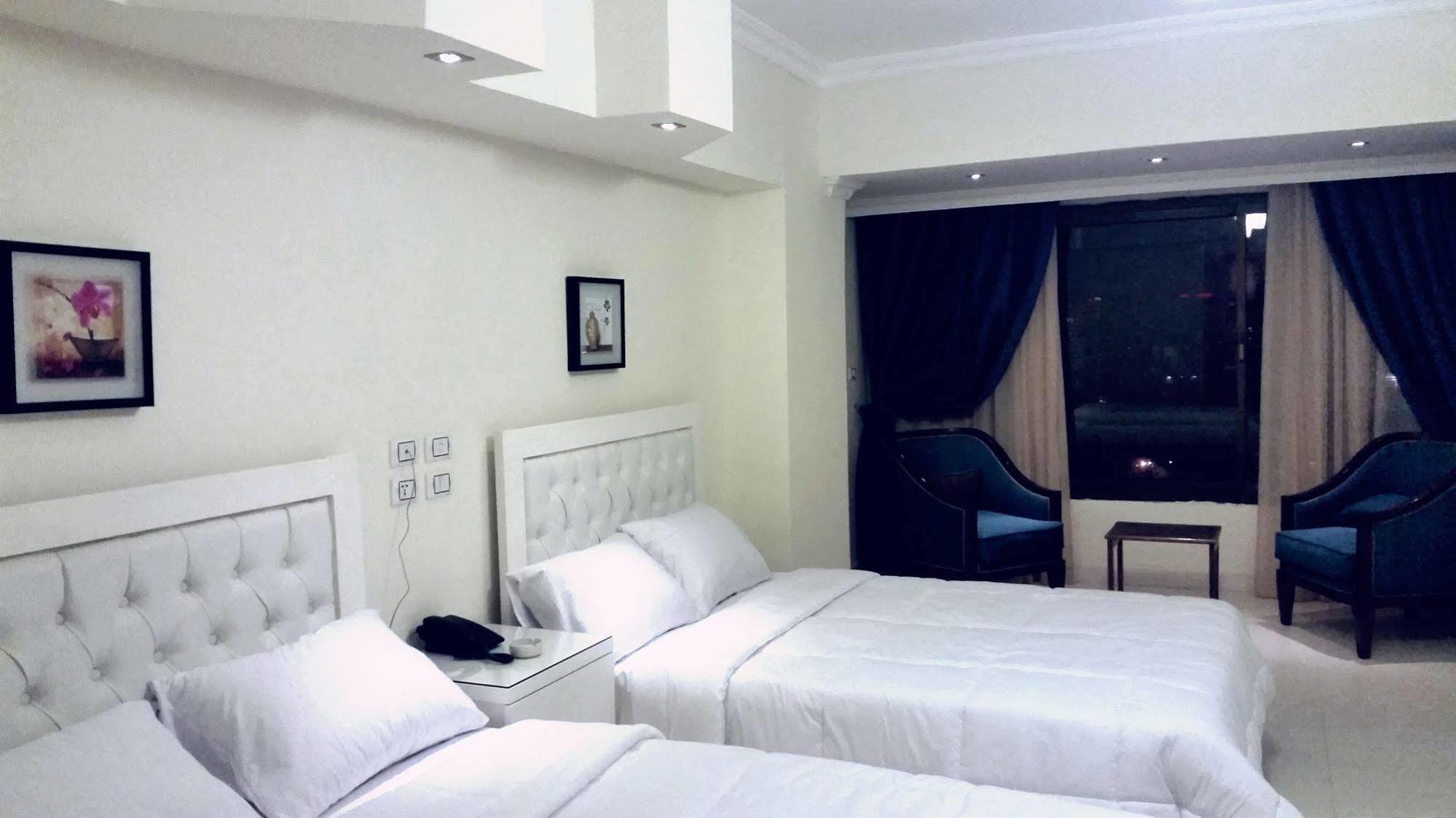 Nile Boutique Hotel At Nile Plaza Giza Bagian luar foto